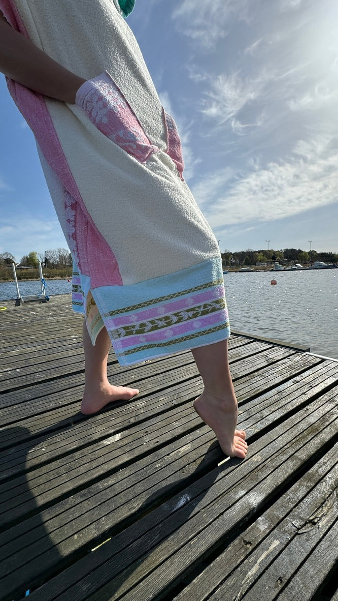 BADEPONCHO