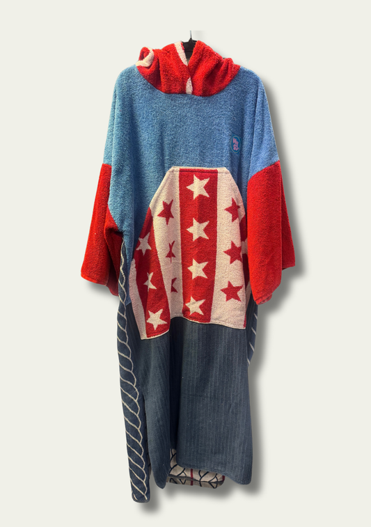 Mysi poncho - blue and red stars